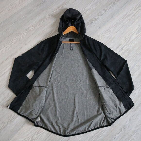 Vuori Trainer Shell Jacket Charcoal Camo Men's M Performance Gym Full Zip V512 - Picture 7 of 10